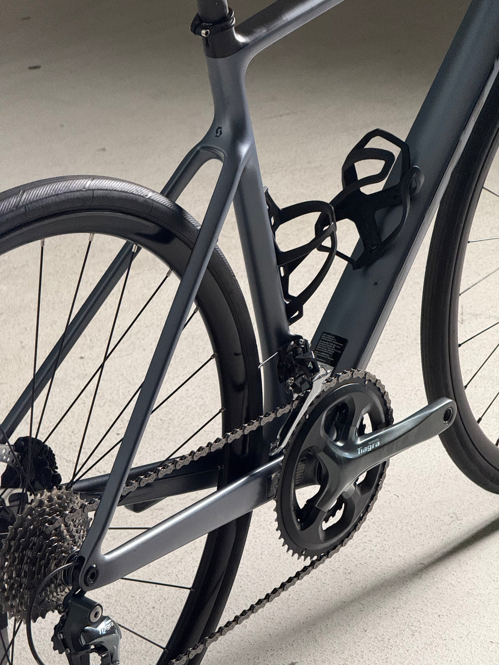 Scott Addict 40 gris 2024